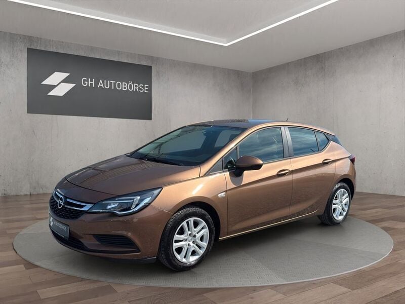 Braun Gebraucht 2017 Opel Astra Edition Limousine | 9.200 € (Guter Preis) - Bild 1/4