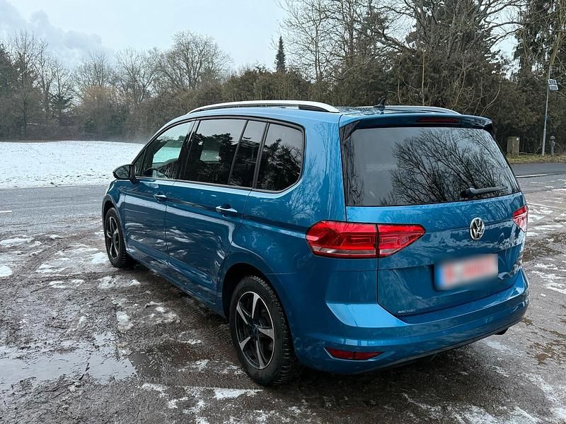 Gebraucht VW Touran Join 115 PS (84 kW) 2018 Blau Van / Kleinbus