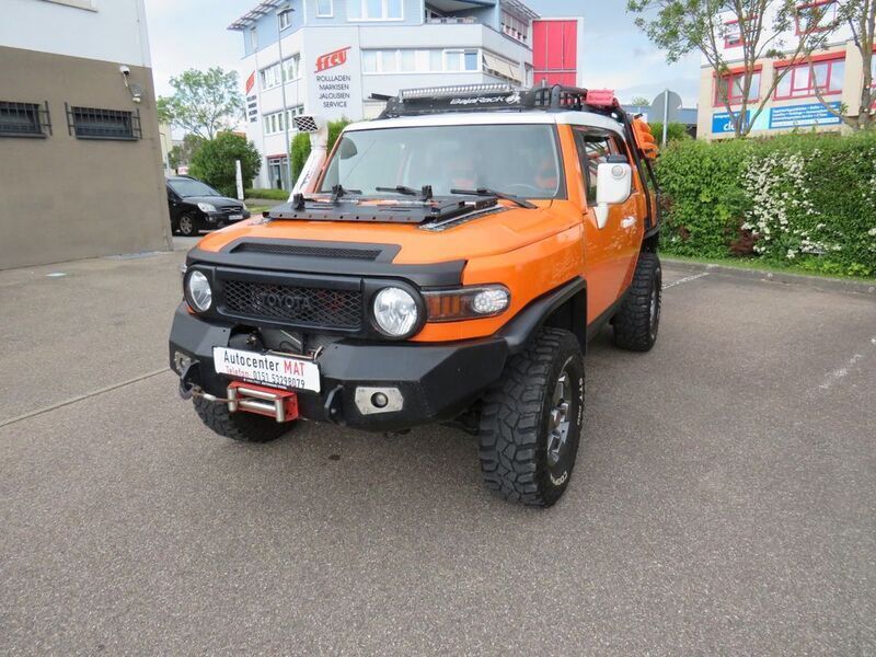 Orange Gebraucht 2007 Toyota FJ Cruiser SUV | 24.850 € - Bild 1/4