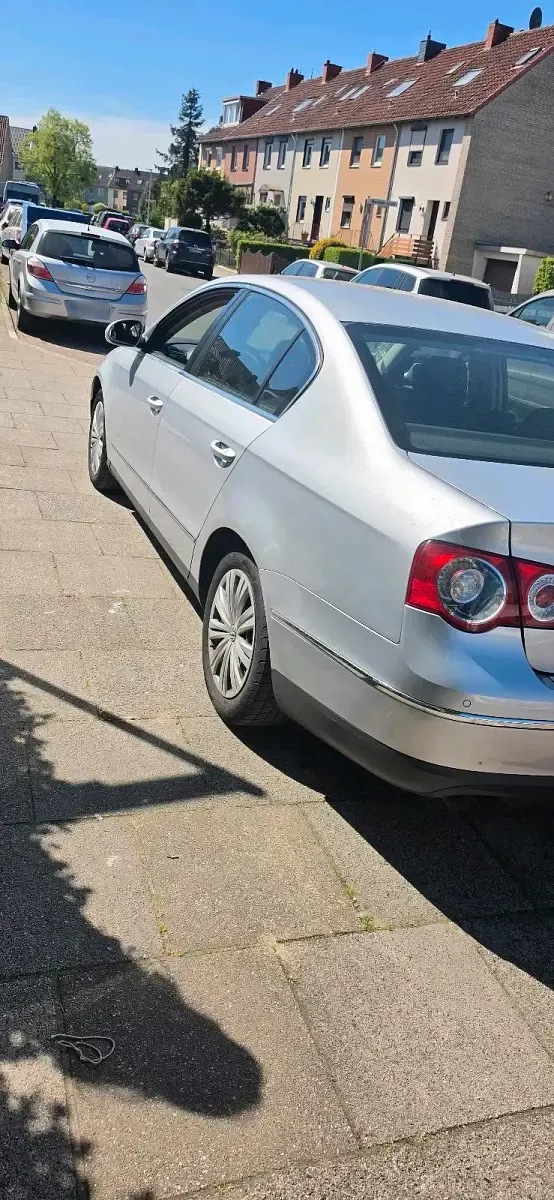 Gebraucht VW Passat 140 PS (102 kW) 2008 Limousine