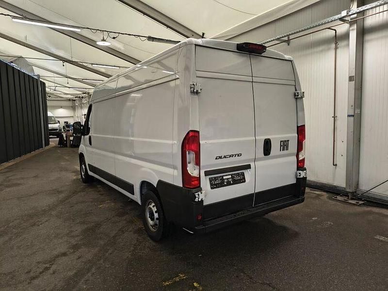 Gebraucht Fiat Ducato 140 PS (102 kW) 2024 Ducato weiß Van