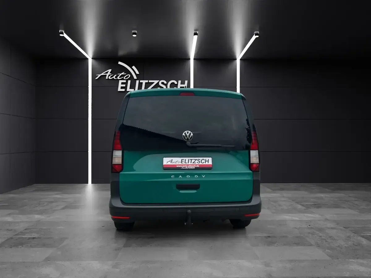 Gebraucht VW Caddy Maxi Basis 102 PS (75 kW) 2022 Friesengrün Van / Kleinbus