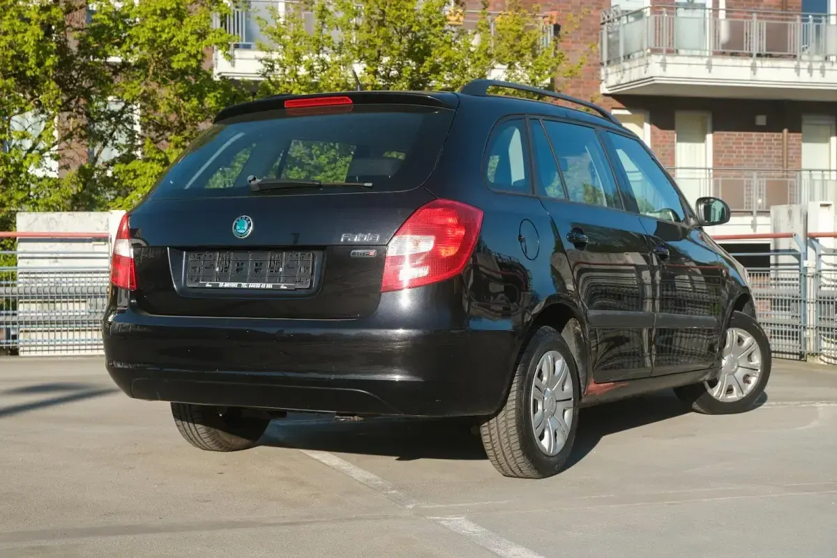 Gebraucht Skoda Fabia 60 PS (44 kW) 2011 Schwarz Kombi
