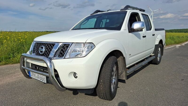 Weiß Gebraucht 2012 Nissan Navara Abholung | 12.500 € (Guter Preis) - Bild 1/4