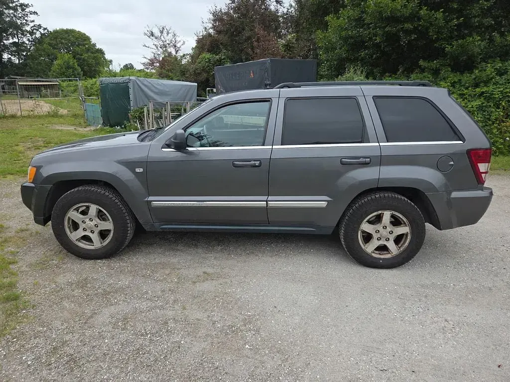 Gebraucht Jeep Grand Cherokee Limited 326 PS (239 kW) 2005 Grau SUV