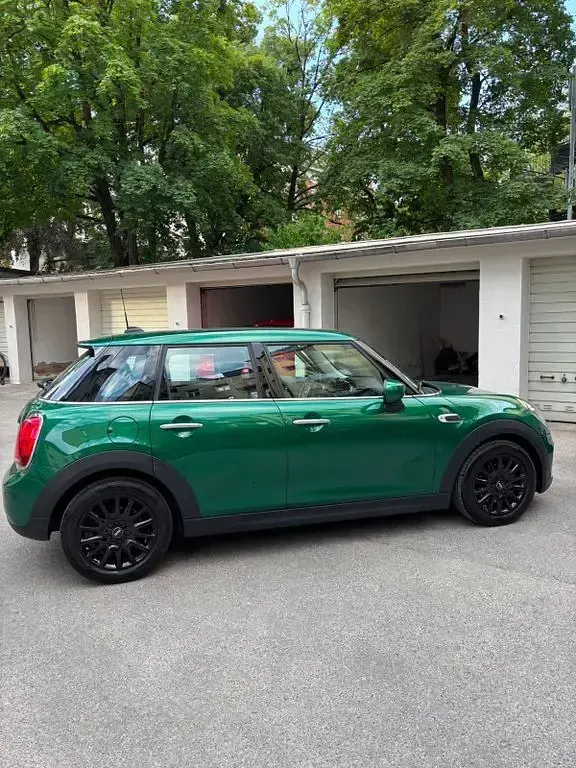 Gebraucht Mini ONE 102 PS (75 kW) 2020 Grün Kleinwagen