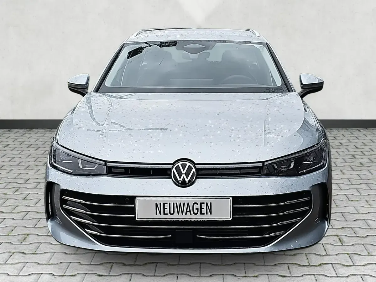 Neu VW Passat Elegance 150 PS (110 kW) 2026 Oyster silver metallic Kombi