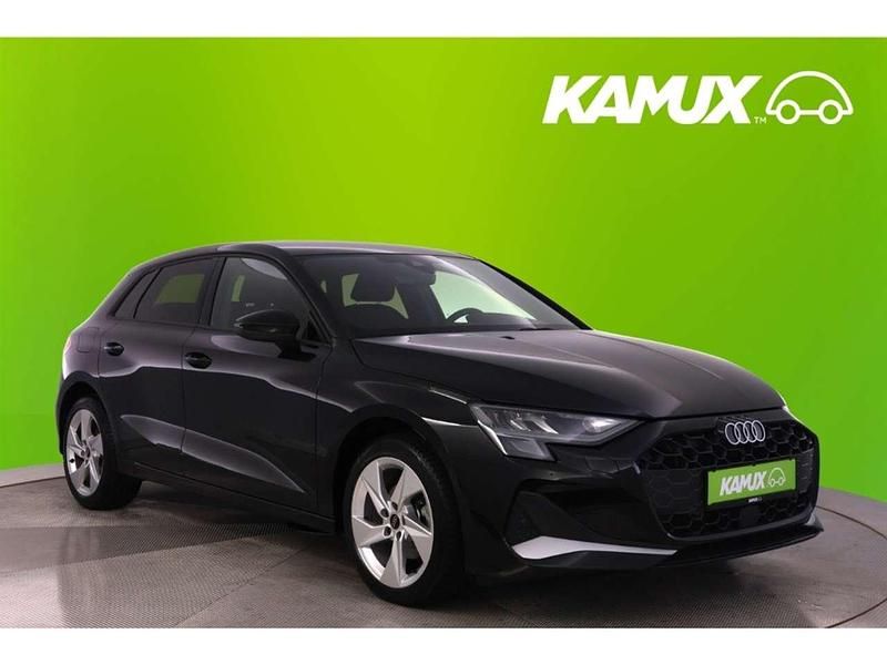 Mythos black metallic Gebraucht 2025 Audi A3 Advanced Limousine | 26.150 € (Superpreis) - Bild 1/3