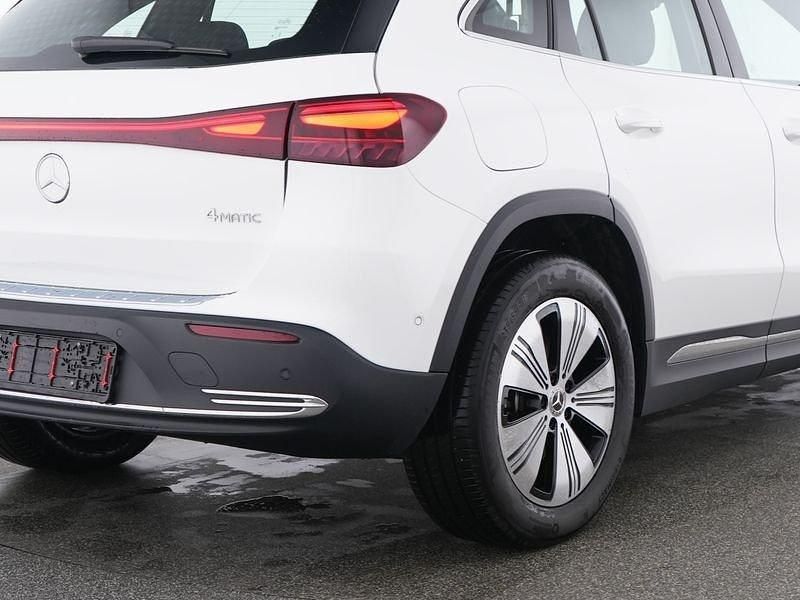 Gebraucht Mercedes EQA350 Advanced 215 kW (293 PS) 2025 Unilack polarweiß SUV