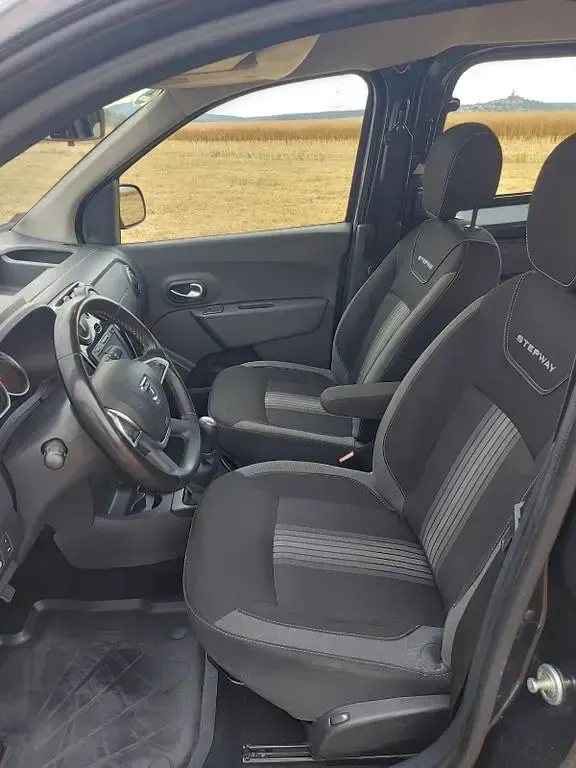 Gebraucht Dacia Dokker Celebration 116 PS (85 kW) 2018 Schwarz Van / Kleinbus