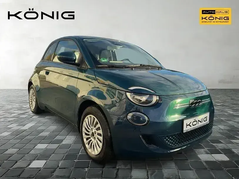 Gebraucht Fiat 500e Action 86 kW (118 PS) 2023 Ozean grün metallic Kleinwagen