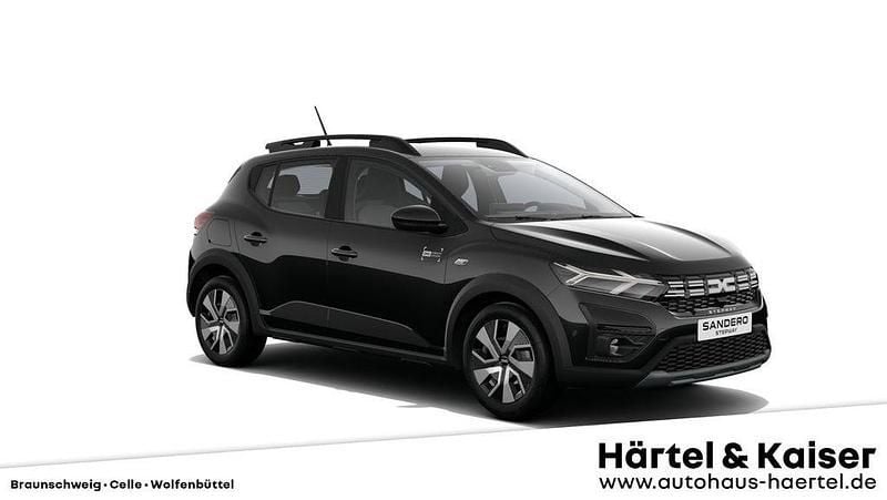 Perlmuttschwarz metallic (schwarz) Neu 2025 Dacia Sandero Expression Kleinwagen | 16.290 € (Guter Preis) - Bild 1/4