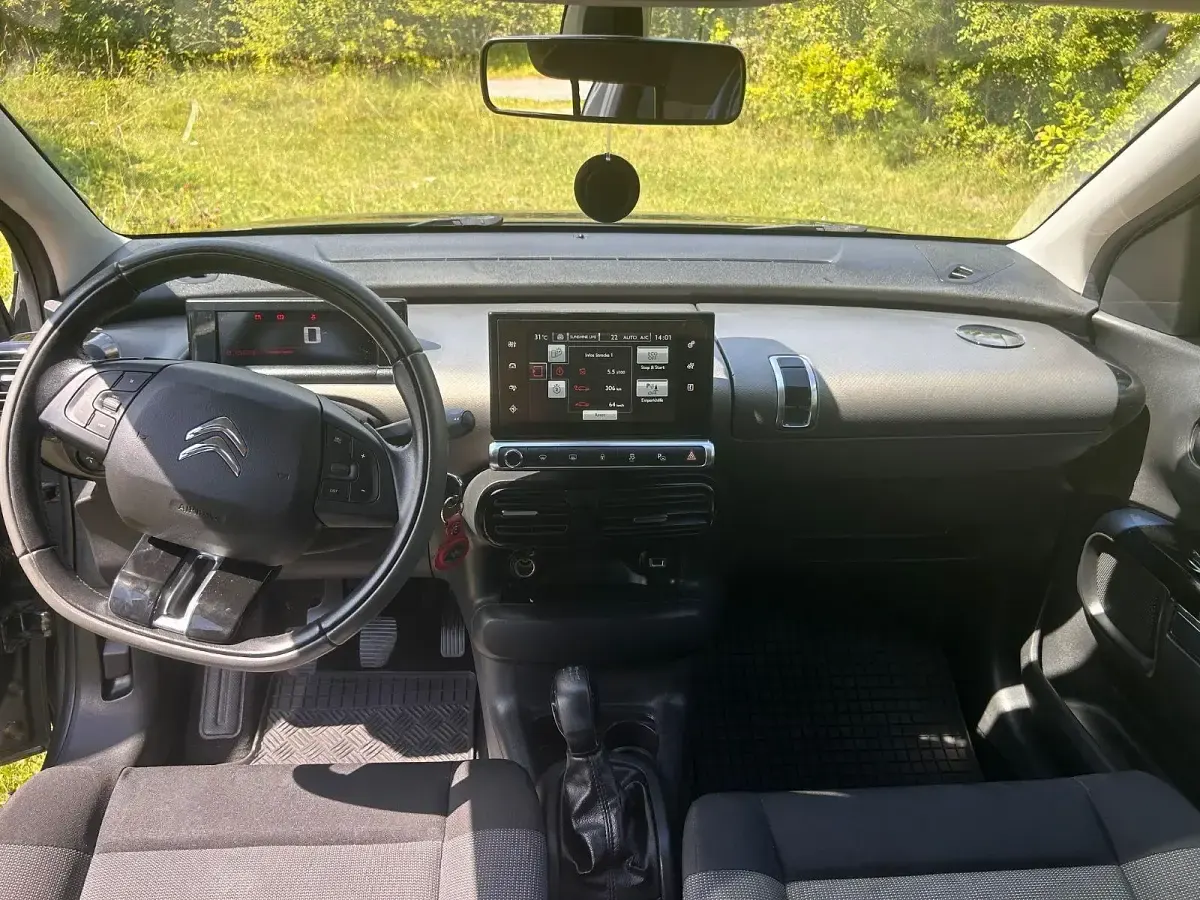Gebraucht Citroën C4 Shine Edition 99 PS (72 kW) 2016 Grau Limousine