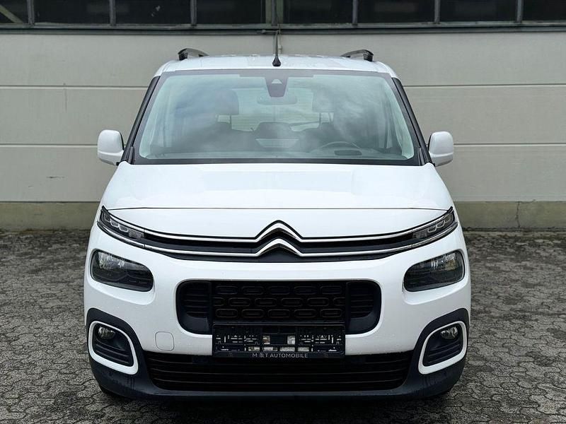 Weiß Gebraucht 2019 Citroën Berlingo Shine Van / Kleinbus | 9.500 € (Teuer) - Bild 1/4
