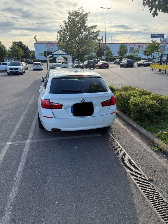 Gebraucht BMW 520 184 PS (135 kW) 2012 Weiß Kombi