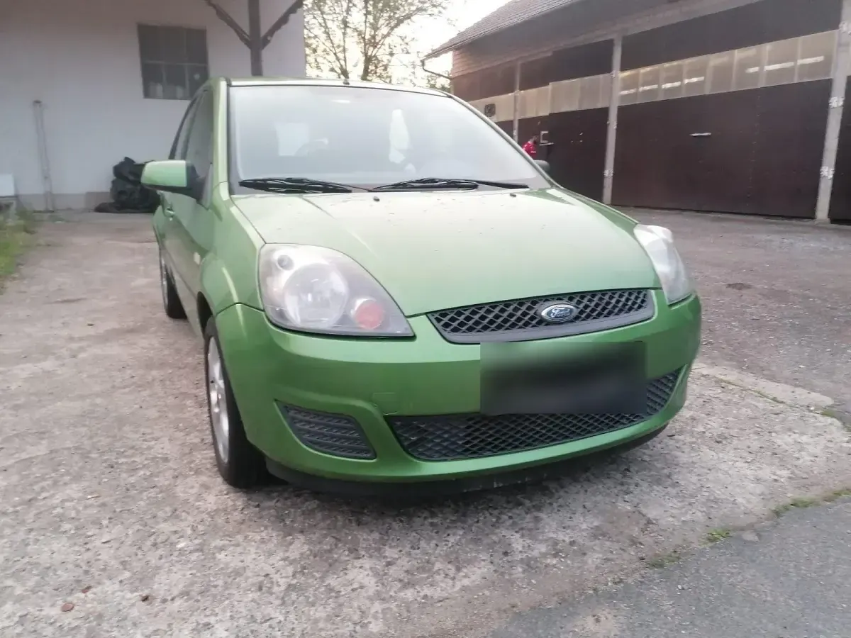 Gebraucht Ford Fiesta 75 PS (55 kW) 2008 Grün Kleinwagen