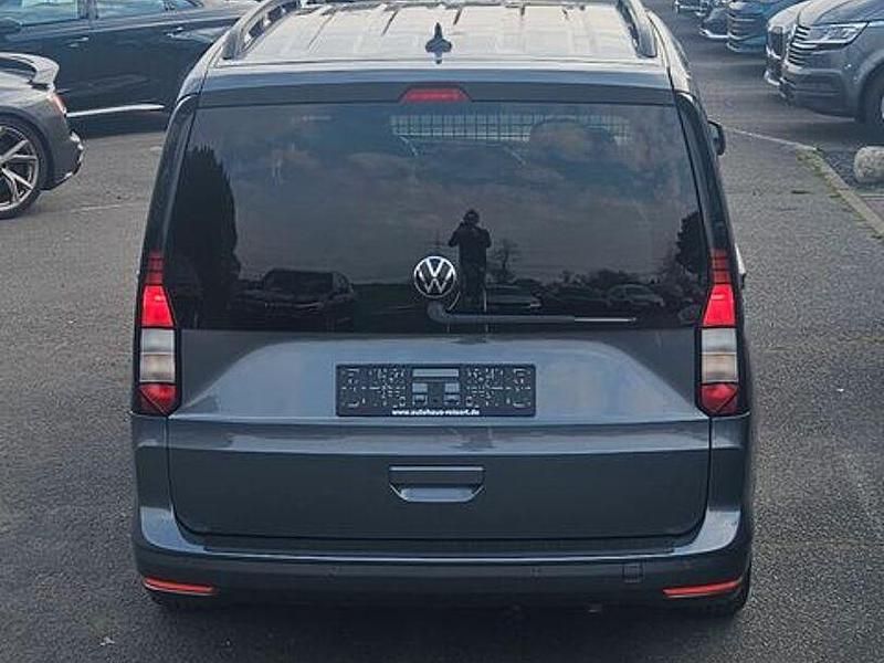 Gebraucht VW Caddy Maxi Life 122 PS (89 kW) 2022 Grau Van / Kleinbus