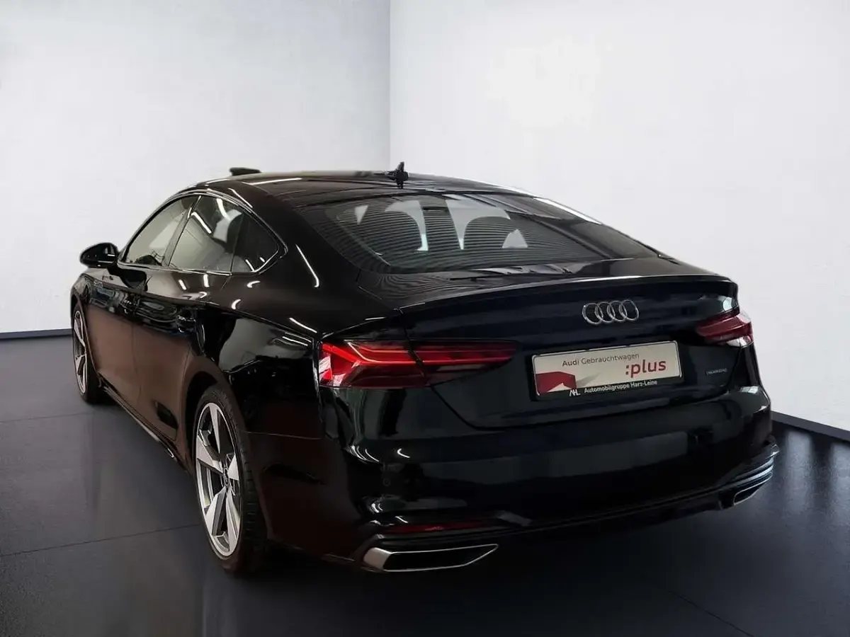 Gebraucht Audi A5 Sportback S-Line 204 PS (150 kW) 2022 Schwarz Kleinwagen