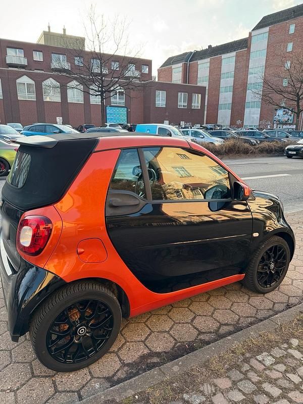 Gebraucht Smart ForTwo Cabrio 60 kW (82 PS) 2017 Schwarz Cabrio
