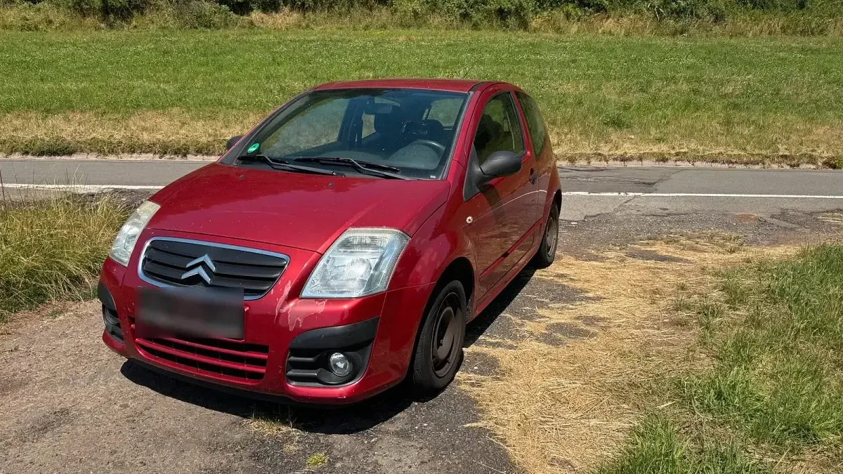 Gebraucht Citroën C2 60 PS (44 kW) 2009 Rot Kleinwagen