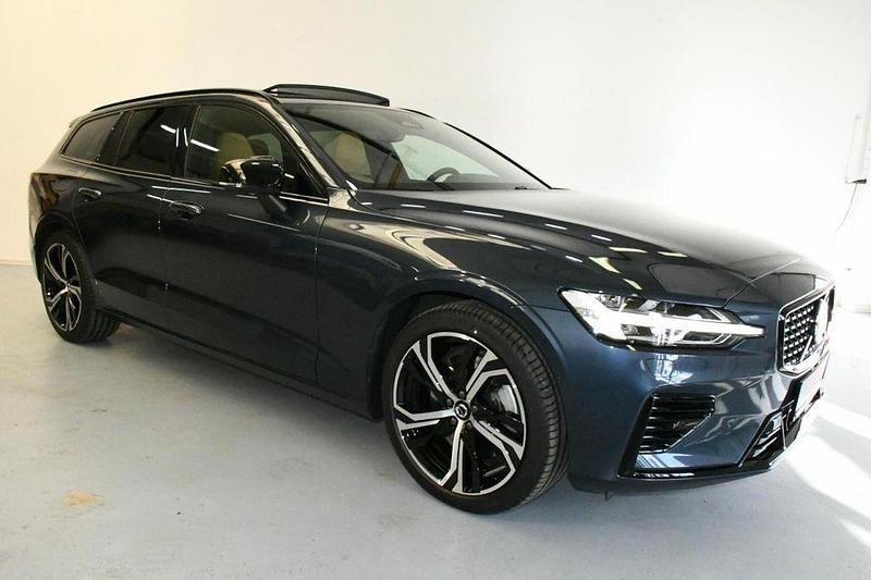 Gebraucht Volvo V60 Ultra 253 PS (186 kW) 2025 Denim blue (blau) Kombi