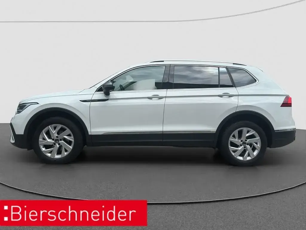 Gebraucht VW Tiguan Allspace Life 150 PS (110 kW) 2024 Weiss SUV