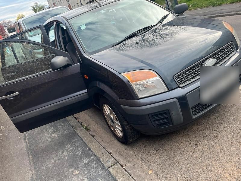 Second-hand Ford Fusion 2007 Gri Hatchback