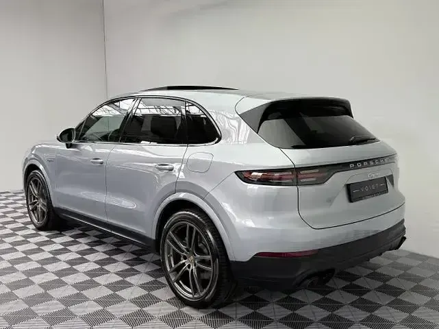 Gebraucht Porsche Cayenne 462 PS (339 kW) 2020 Rhodiumsilber metallic SUV