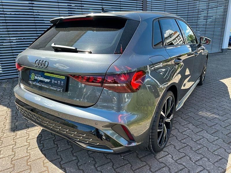 Gebraucht Audi A3 S-Line 150 PS (110 kW) 2025 Grau Limousine