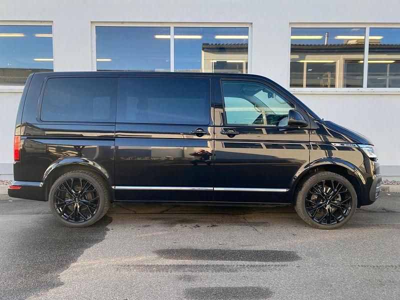 Gebraucht VW Multivan 204 PS (150 kW) 2023 Schwarz Van