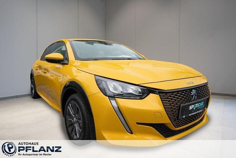 Gebraucht Peugeot e-208 Active 100 kW (136 PS) 2021 Gelb Kleinwagen