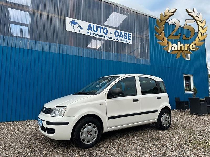 Weiß Gebraucht 2012 Fiat Panda Classica Kleinwagen | 3.990 € (Etwas zu teuer) - Bild 1/3
