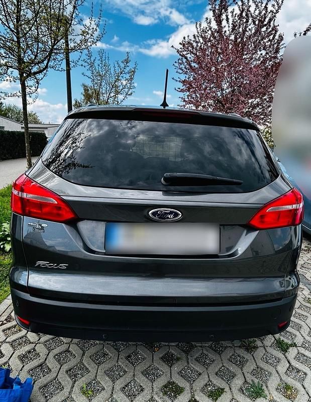 Usata Ford Focus 120 CV (88 kW) 2017 Argento Station wagon