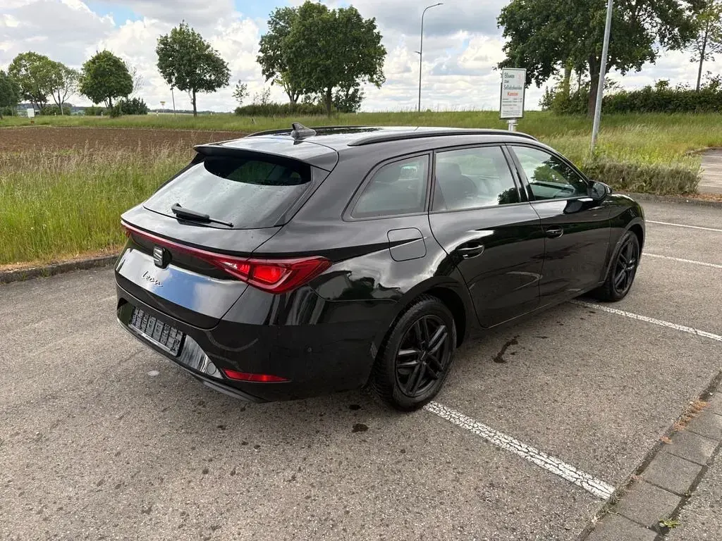 Occasion Seat Leon Style 150 ch (110 kW) 2022 Berline