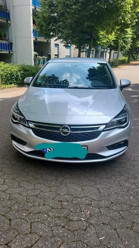 Silber Gebraucht 2017 Opel Astra Limousine | 7.000 € (Guter Preis) - Bild 1/4