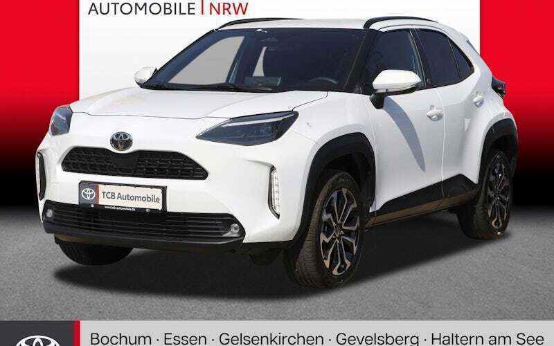 Weiß Gebraucht 2024 Toyota Yaris Cross Team SUV | 24.989 € (Guter Preis) - Bild 1/4
