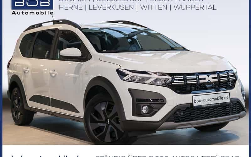 Weiß Gebraucht 2025 Dacia Jogger Expression Van / Kleinbus | 18.165 € (Superpreis) - Bild 1/3