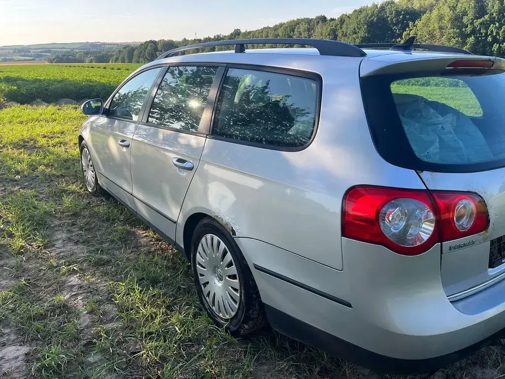 Gebraucht VW Passat Trendline 110 PS (80 kW) 2009 Silber Kombi