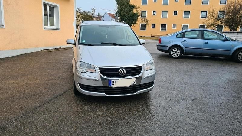 Gebraucht VW Touran 105 PS (77 kW) 2008 Silber Van / Kleinbus