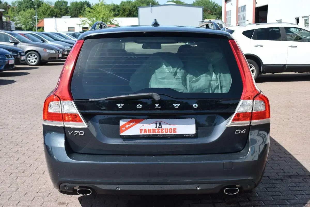 Gebraucht Volvo V70 Linje Svart 181 PS (133 kW) 2016 Grau Kombi