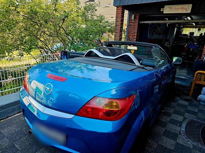 Gebraucht Opel Tigra Enjoy 90 PS (66 kW) 2005 Blau Cabrio