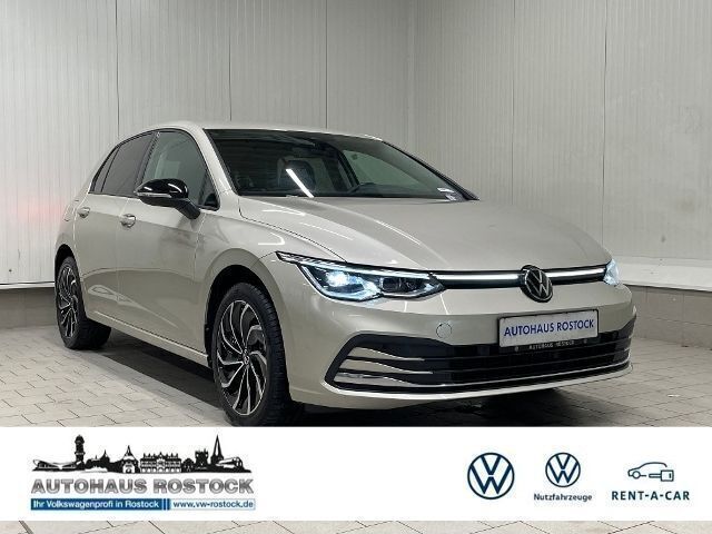 Silber Gebraucht 2023 VW Golf VIII Move Kleinwagen | 22.990 € (Guter Preis) - Bild 1/4