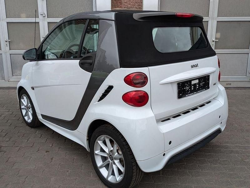 Gebraucht Smart ForTwo Cabrio 71 PS (52 kW) 2014 Weiß Cabrio