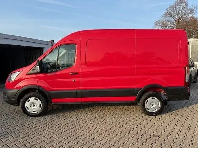 Neu Ford Transit Trend 197 kW (269 PS) 2025 Racerot Limousine