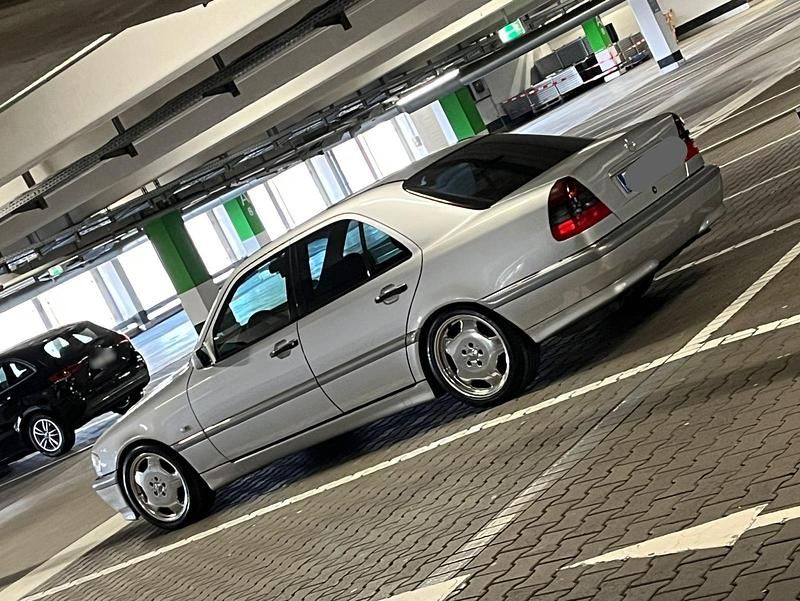 Gebraucht Mercedes C240 170 PS (125 kW) 1998 Silber Limousine