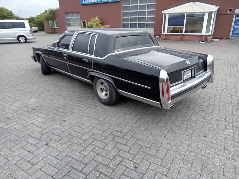 Gebraucht Cadillac Fleetwood Brougham 160 PS (117 kW) 1981 Schwarz Limousine