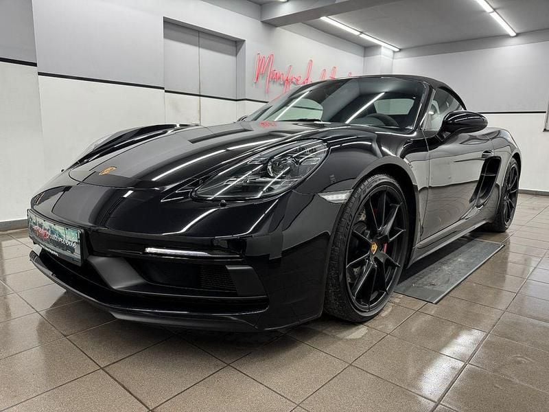Schwarz Gebraucht 2020 Porsche 718 Boxster Chrono Cabrio | 75.990 € (Superpreis) - Bild 1/4