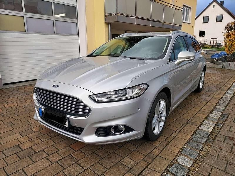 Silber Gebraucht 2016 Ford Mondeo Titanium Kombi | 9.580 € (Guter Preis) - Bild 1/4