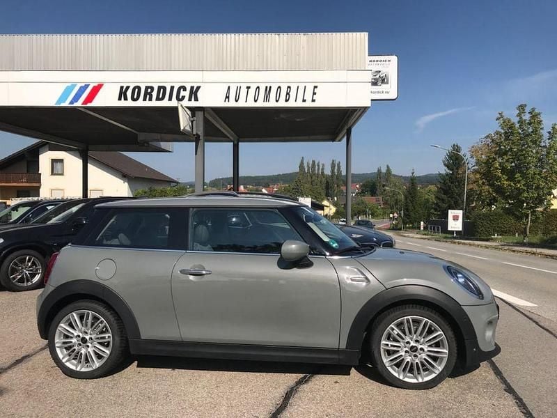 Grau Gebraucht 2020 Mini Cooper Chili Kleinwagen | 18.990 € (Superpreis) - Bild 1/4