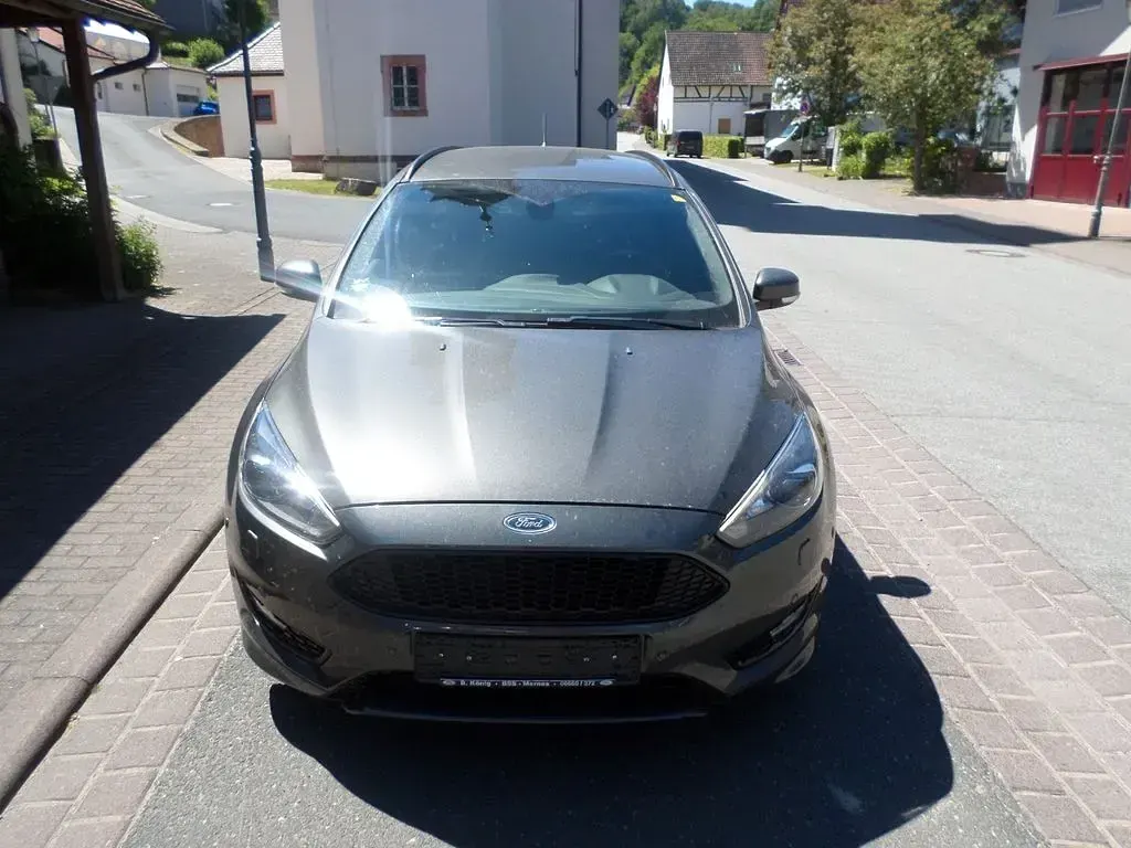 Occasion Ford Focus ST-Line 182 ch (133 kW) 2018 Gris Berline
